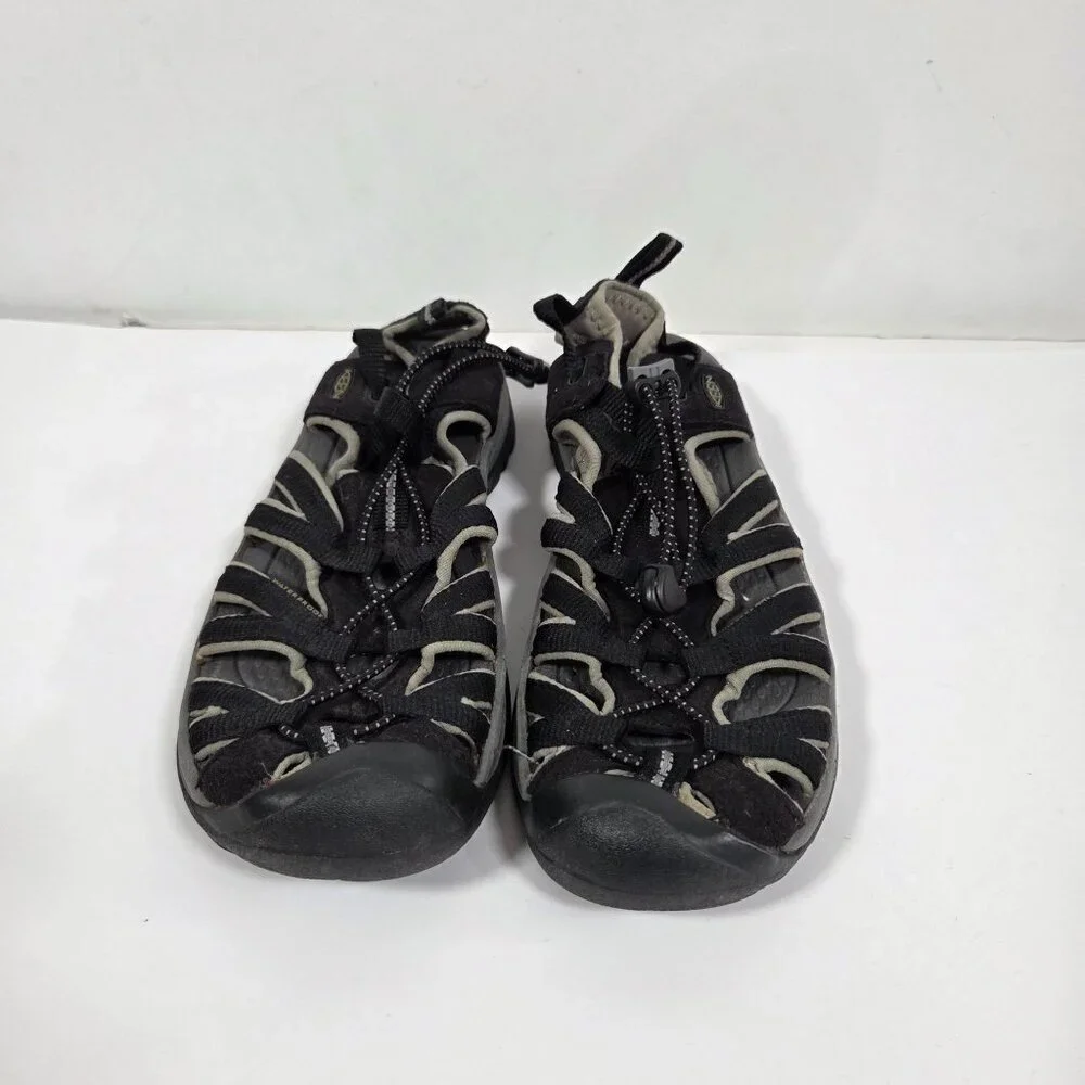 Keen kids outdoor